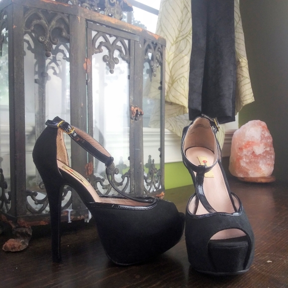 Black Open Toe Ankle Strap Platform High Heel - Picture 1 of 7